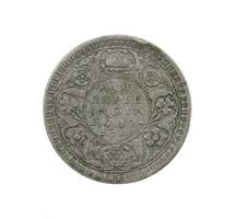 indisch Währung oder indisch alt Münze auf Weiß Hintergrund foto