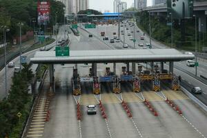 Blütenblätter Jaya, Malaysia auf kann 8, 2023. Straße Bedingungen von Sprint Schnellstraße e23 in der Nähe von Phileo damansara mrt Bahnhof. damansara lin foto