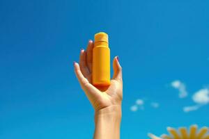 ai generiert weiblich mit einer Hand halten ein Sonnenschutz Flasche halten auf zu etwas Sonnenschutz Gesicht foto