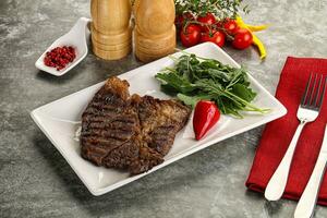 gegrillt Futter rollen Steak mit Rucola foto