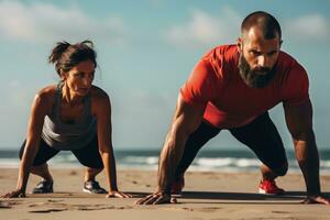 ai generiert Fitness Paar im Sportbekleidung tun drücken UPS auf das Strand, Erwachsene Fitness Paar tun Übung zusammen auf Strand, ai generiert foto