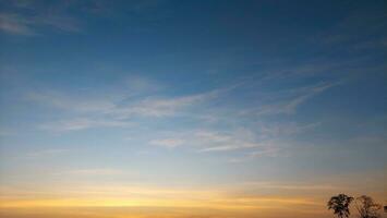 Morgen Sonne Blau Himmel Gelb Sonnenlicht foto