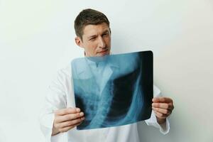 Uniform Arzt Truhe Krankenhaus Spezialist Krebs geduldig erklären Analysieren Prüfung Diagnose foto