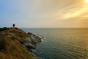 Seelandschaft von laem phrom thep, Phuket, Süd von Thailand foto