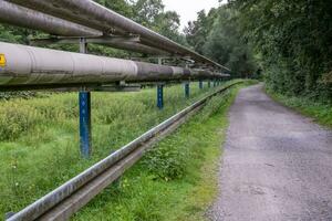 industriell Pipeline Rohre zum Gas und Öl foto