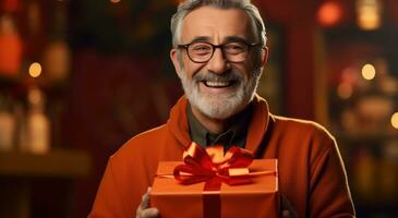 ai generiert ein älter Mann halten ein Orange Geschenk Box foto