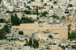 ein Panoramablick auf Hebron in Israel foto