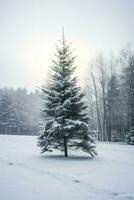 Kiefer Bäume oder dekoriert Weihnachten Baum bedeckt durch Schnee auf schön Winter. Weihnachten Thema draußen durch ai generiert foto