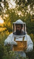 ai generiert Wächter von das Bienenstock ein Imker Porträt foto