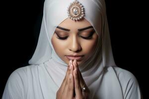 ai generiert ein Frau beten im ein Moschee foto