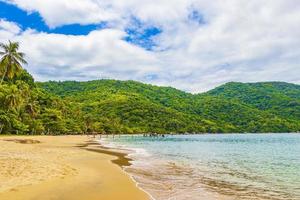 große tropische insel ilha grande praia de palmas strand brasilien. foto