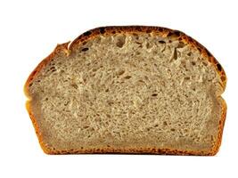 geschnitten Sauerteig Brot isoliert auf Weiß Hintergrund, hausgemacht Bäckerei Konzept foto