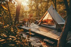 ai generiert Zelt Camping im das Wald auf oben von ein hölzern Deck foto