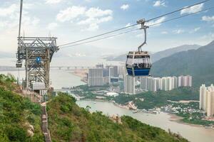 Ngong Klingeln Zweikabel Gondel Aufzug auf Lantau Insel im Hong Kong, China. foto