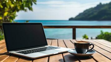 ai generiert Strand Arbeitsplatz ai generiert Laptop Vorlage foto