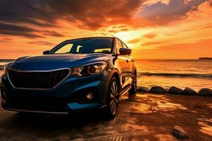 ai generiert Sonnenuntergang Eleganz Blau kompakt suv mit modern Design geparkt durch das Meer foto