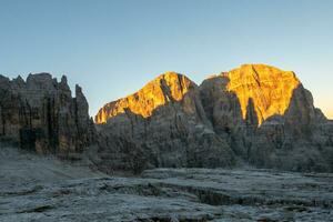 Brenta Dolomiten im Sonnenaufgang Licht, Italien, Europa foto