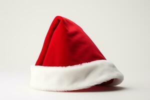 ai generiert Santa Klausel Hut auf Weiß Hintergrund foto