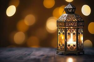 ai generiert Zier Arabisch Laterne glühend auf Tabelle zum Muslim heilig Monat Ramadan kareem foto