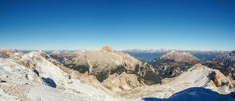 Panorama- Aussicht von das berühmt Spitzen von das Dolomiten, Belluno Provinz, Dolomiti Alpen, Italien foto