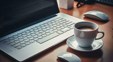 ai generiert Nahansicht von Tasse von Kaffee und Laptop Klaviatur, Geschäft mans Tisch, Tastatur auf das Tisch, Nahansicht von Laptop Klaviatur, Tastatur und Tasse von Kaffee foto