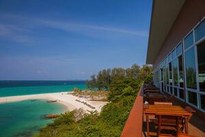 Balkon Meer Aussicht auf Strand beim tropicana foto