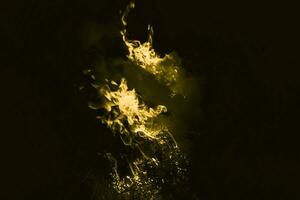 Gelb Flamme. Verbrennung von Reis Stroh beim Nacht. foto