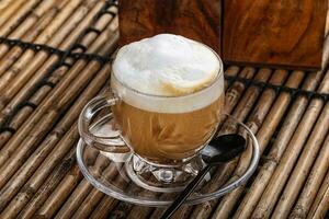 Cappuccino heiß Espresso mit Milch foto