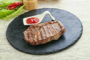 gegrilltes Rib-Eye-Steak-Rindfleisch foto