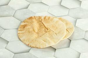 traditionell östlichen runden Pita-Brot Brot foto