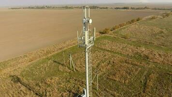 Ausrüstung zum weiterleiten zellular und Handy, Mobiltelefon Signal. zellular Turm. foto