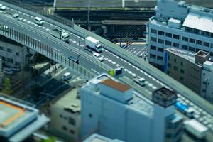 ein Miniatur Stadtbild in der Nähe von das Autobahn im Osaka hoch Winkel Aussicht foto