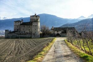 Schloss von Sarriod de la Tour aosta Senke Vorderseite Aussicht foto