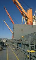 industriell Landschaft von entwickelt Seehafen Infrastruktur. Hafen c foto