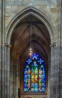 viel befleckt Glas Fenster, st. Vitus Kathedrale Prag foto