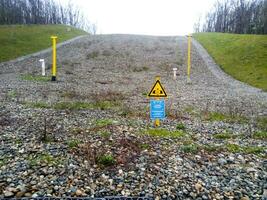 ein Clearing im das Wald zum das Gas Pipeline foto