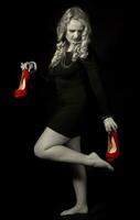 blond Frau mit Schuhe foto