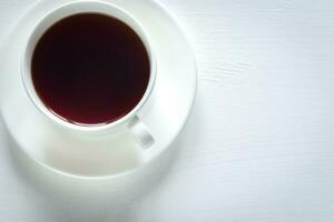 Tasse von Tee auf das Weiß Hintergrund foto