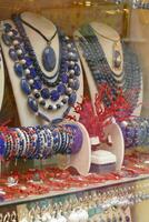 traditionell adriatic Koralle und Lapis Schmuck foto