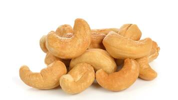 köstlich Cashew Nüsse isoliert. gesund, organisch Snack mit nussig, Konzept zum Design foto