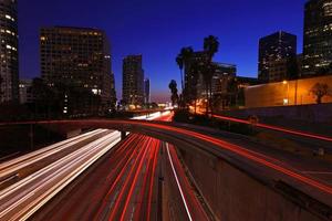 Zeitraffer-Bild von Los Angeles Freeways bei Sonnenuntergang foto