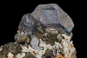 Makro Stein Mineral Galena auf ein schwarz Hintergrund foto