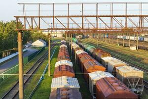 Konzept Schuss von das Eisenbahn Kutschen. Transport foto