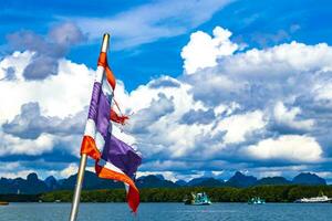 Thailand Flagge auf Boot auf Tour ao nang Krabi Thailand. foto