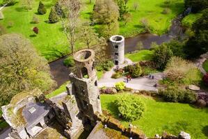 Overhead Antenne Aussicht von Geschwätz Schloss, Irland foto