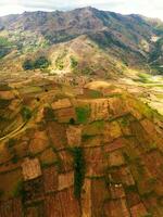 ausgestorben Vulkan mit fruchtbar Land zum Anbau im Vietnam. foto