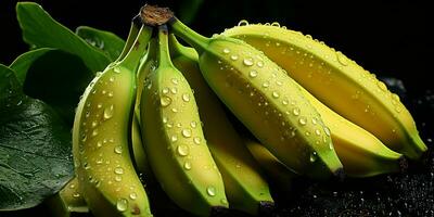 ai generiert frisch Bananen mit Wasser Tröpfchen. Bündel von Banane isoliert auf schwarz Hintergrund. generativ ai foto