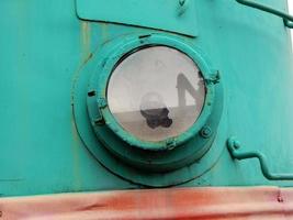 Eisenbahntransportdetails von Lokomotive, Waggon foto