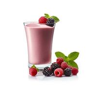 ai generiert Milchshake mit Himbeeren und Brombeeren auf ein Weiß Hintergrund foto