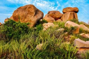 Riese Felsbrocken im Hampi, Karnataka, Indien foto